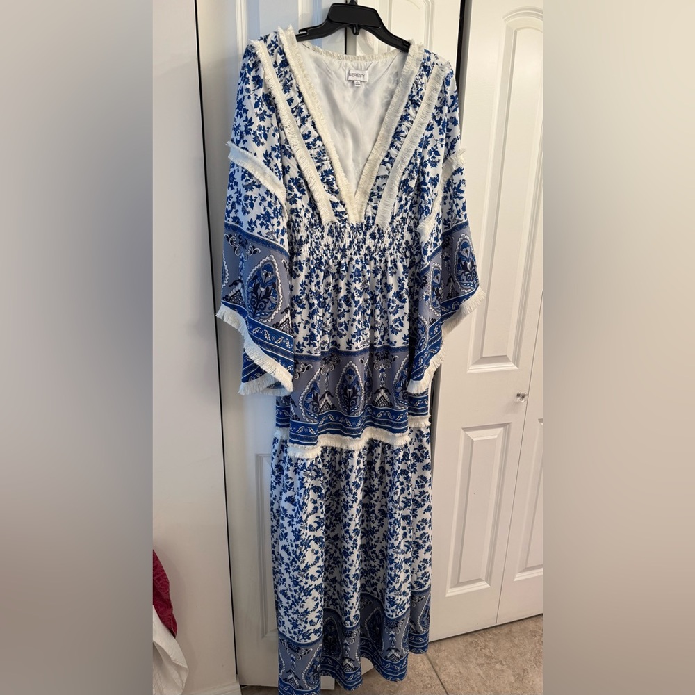 Faeriesty boho shirred waist flounced sleeve blue & white maxi dress. - Picture 7 of 9
